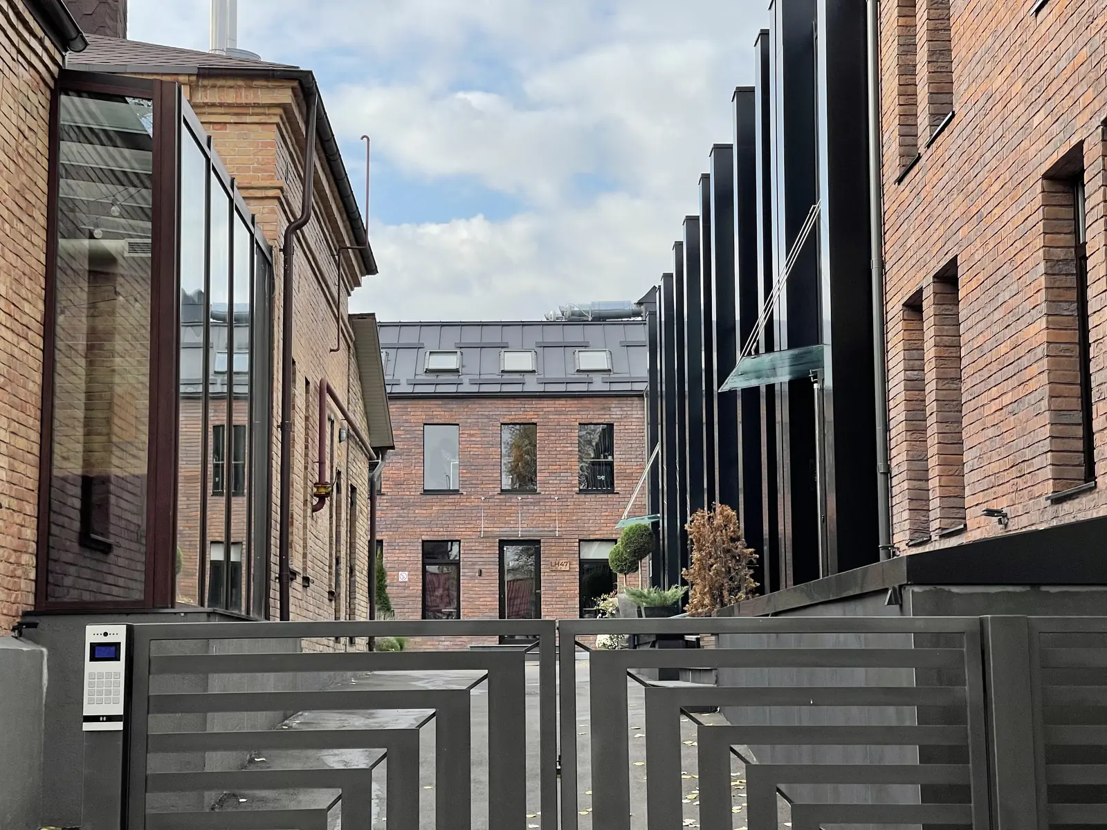 Smart Home — Oliva Centru