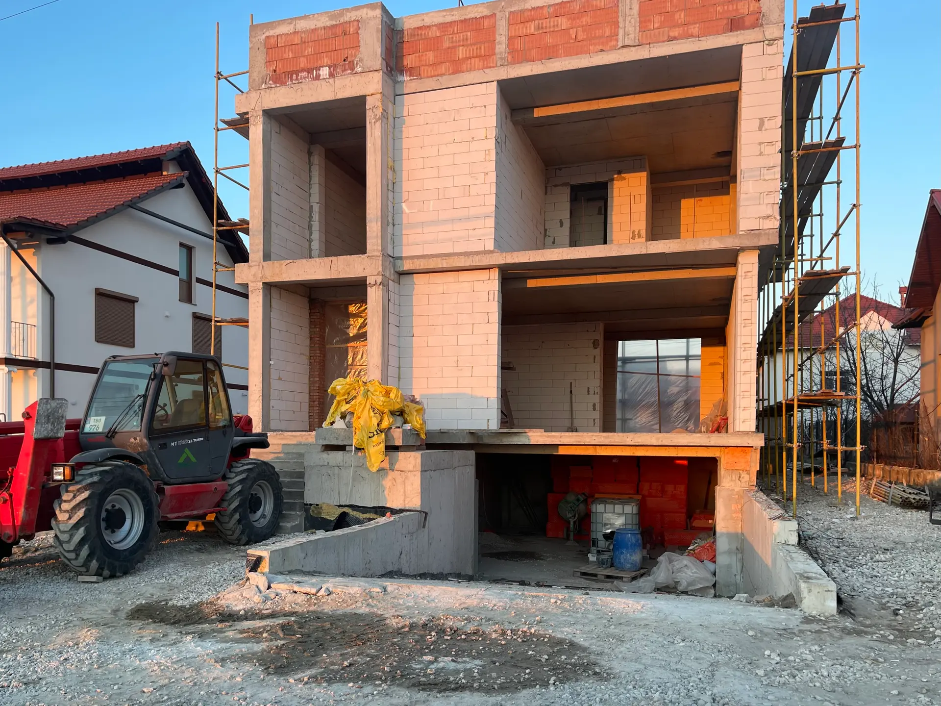 High-Tech Smart Home